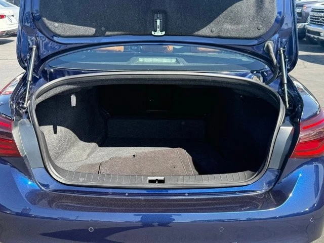 2023 Infiniti - Image 13 of 31