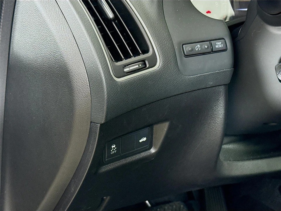 2023 Infiniti Q50 - Image 10 of 21