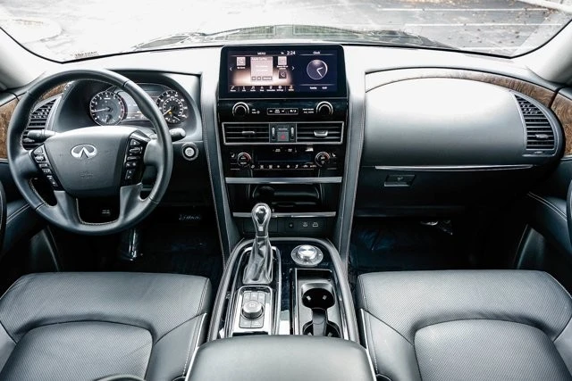 2023 Infiniti QX80 - Image 10 of 12
