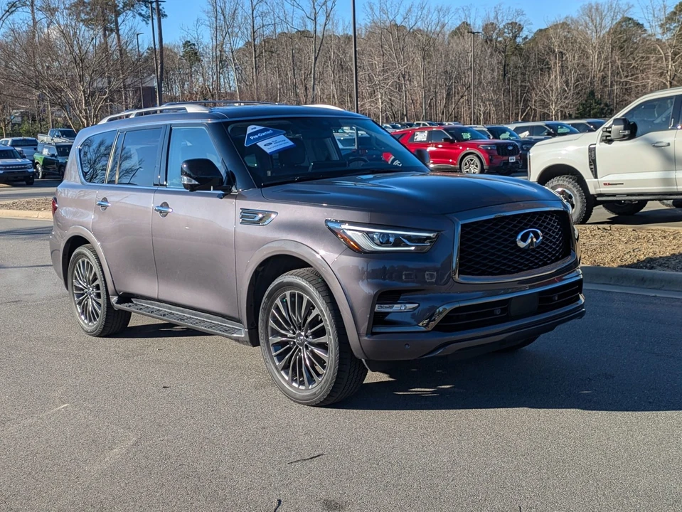 2023 Infiniti QX80 - Image 2 of 12
