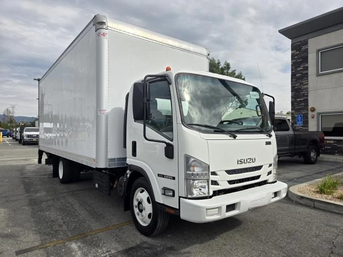 2023 Isuzu Elf - Image 16 of 19
