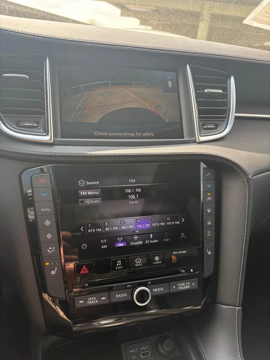 2023 Infiniti - Image 8 of 10