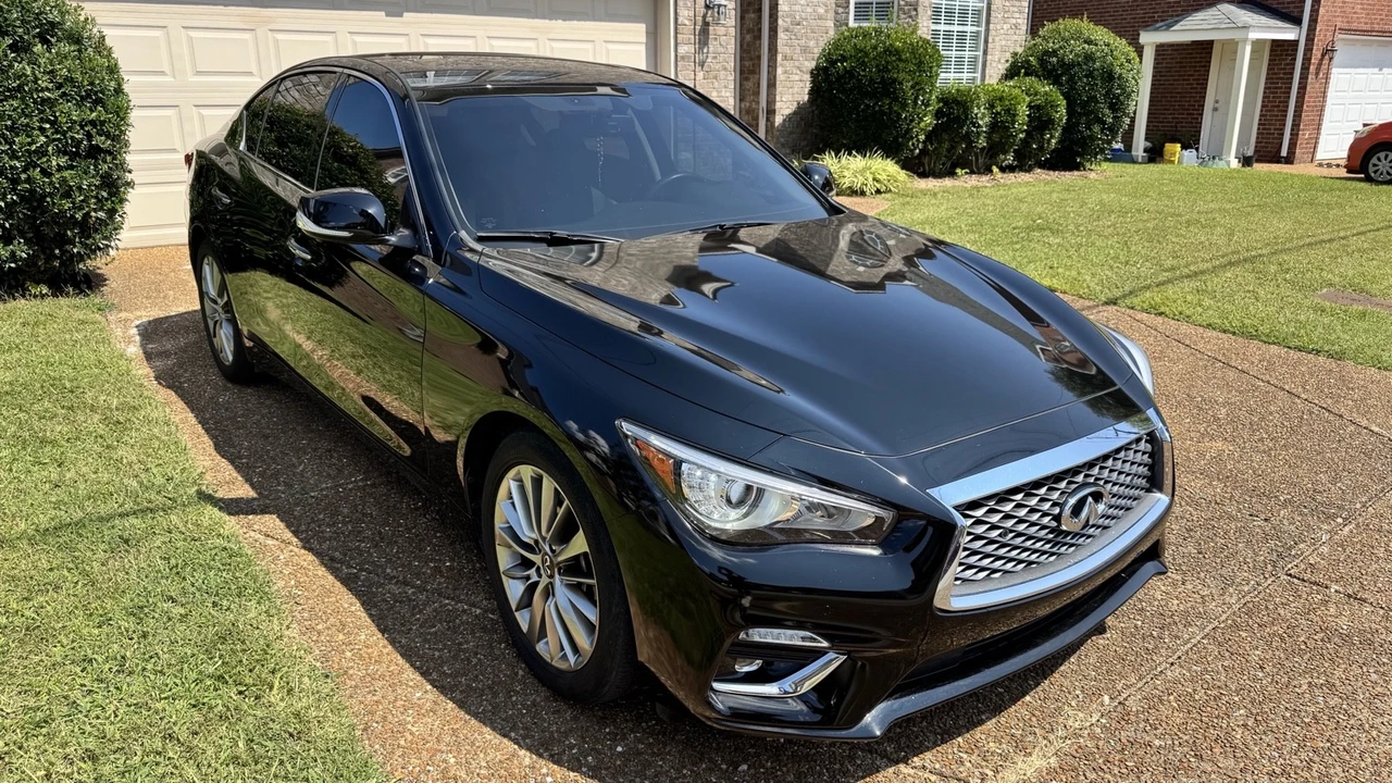 2023 Infiniti Q50 - Image 2 of 20
