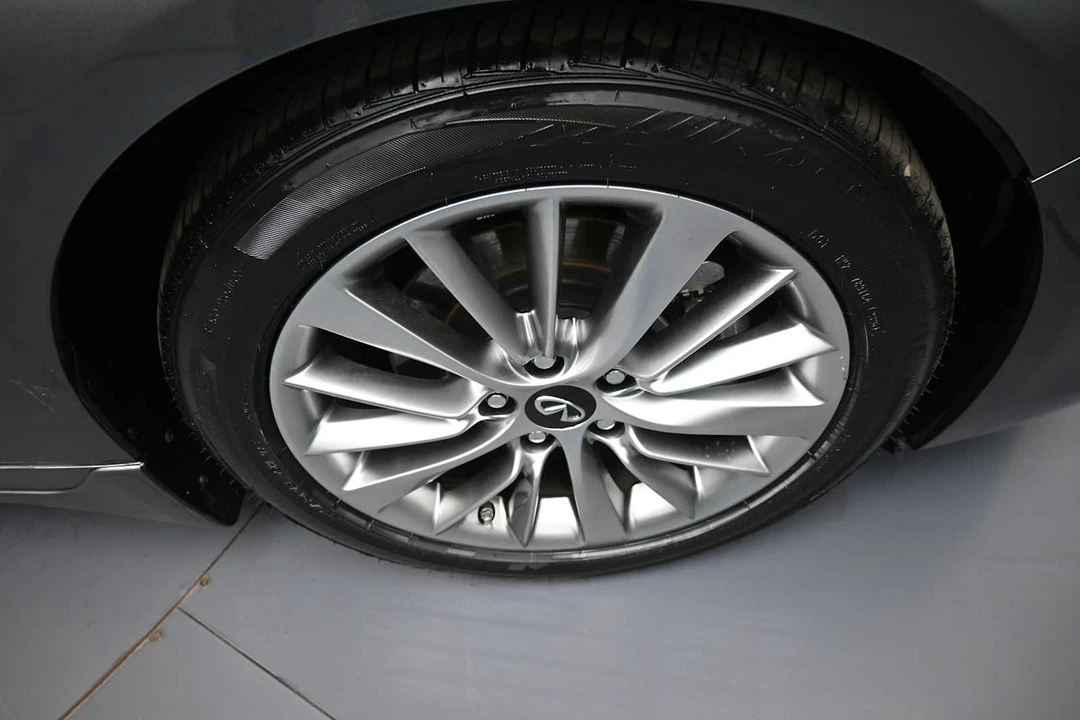 2023 Infiniti Q50 - Image 13 of 31