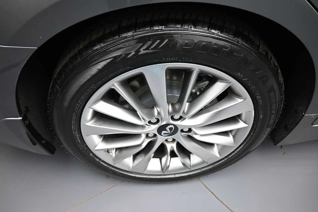 2023 Infiniti Q50 - Image 12 of 31