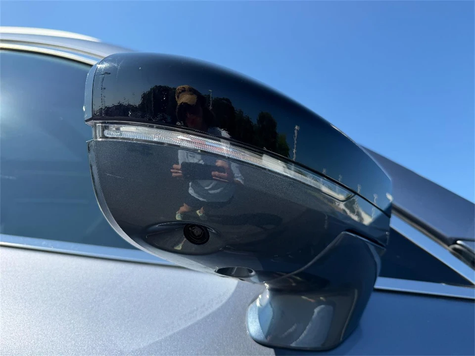 2023 Infiniti QX60 2nd Gen - Image 17 of 31