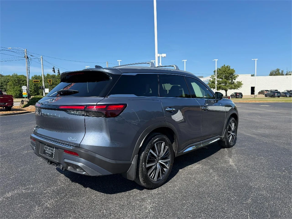 2023 Infiniti QX60 2nd Gen - Image 7 of 31