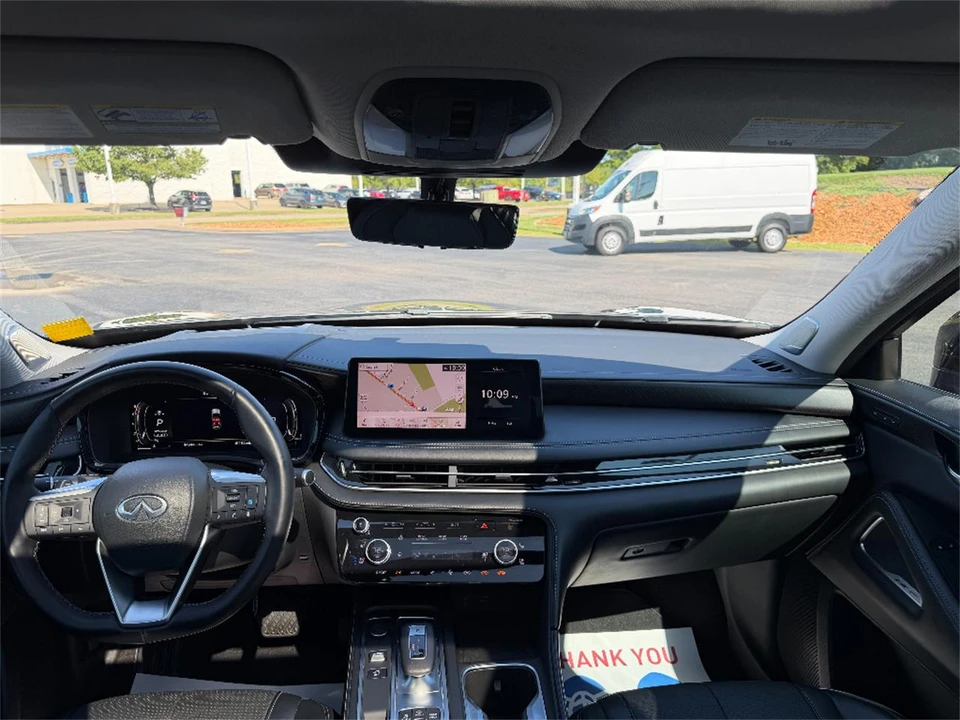 2023 Infiniti QX60 2nd Gen - Image 28 of 31
