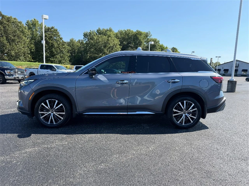 2023 Infiniti QX60 2nd Gen - Image 4 of 31