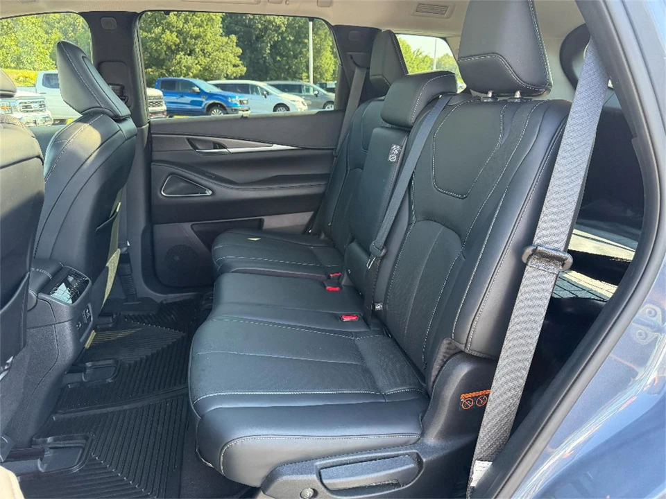 2023 Infiniti QX60 2nd Gen - Image 26 of 31