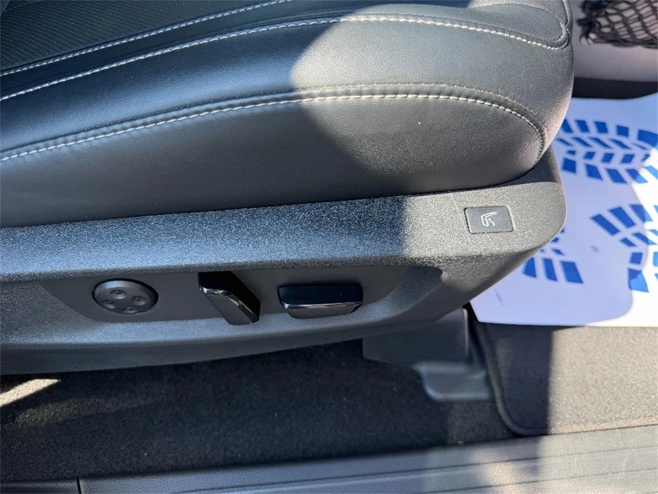 2023 Infiniti QX60 2nd Gen - Image 22 of 31