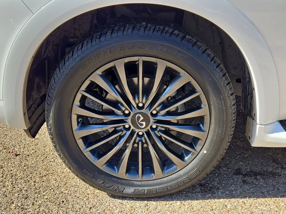 2023 Infiniti QX80 - Image 2 of 11