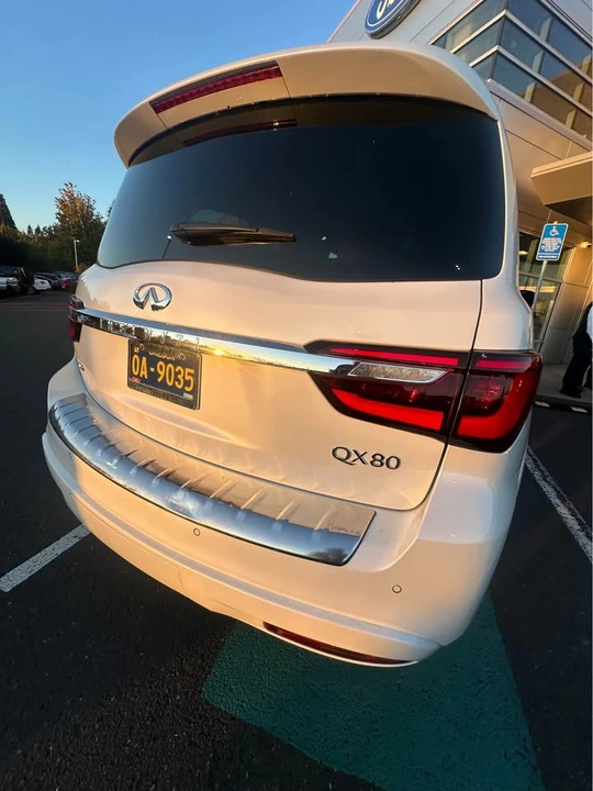 2023 Infiniti QX80 - Image 9 of 11
