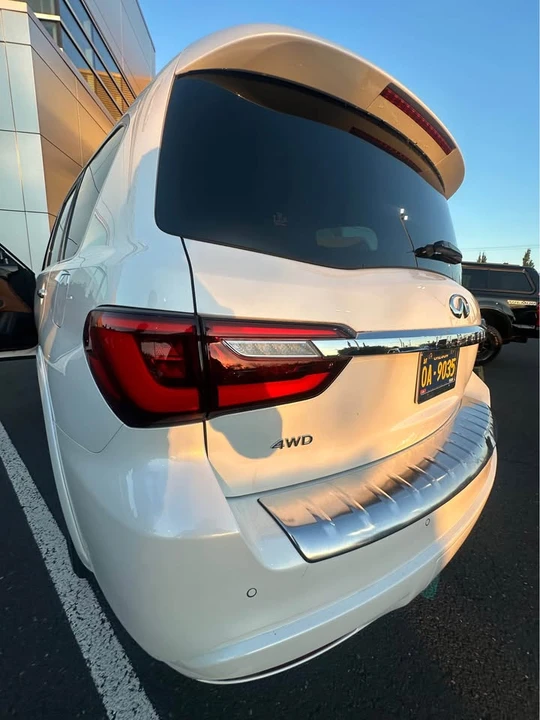 2023 Infiniti QX80 - Image 8 of 11