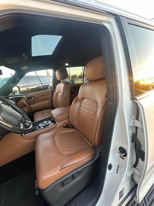 2023 Infiniti QX80 - Image 3 of 11
