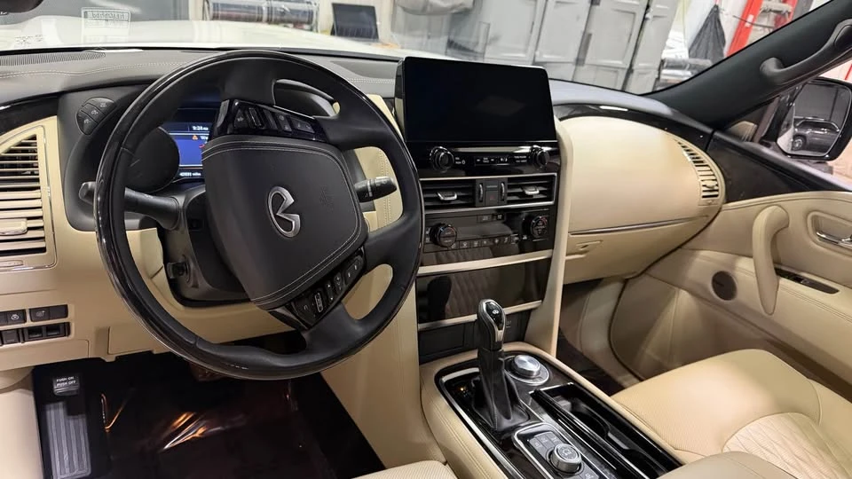 2023 Infiniti QX80 - Image 3 of 5
