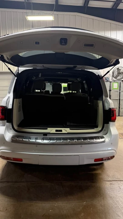 2023 Infiniti QX80 - Image 2 of 5