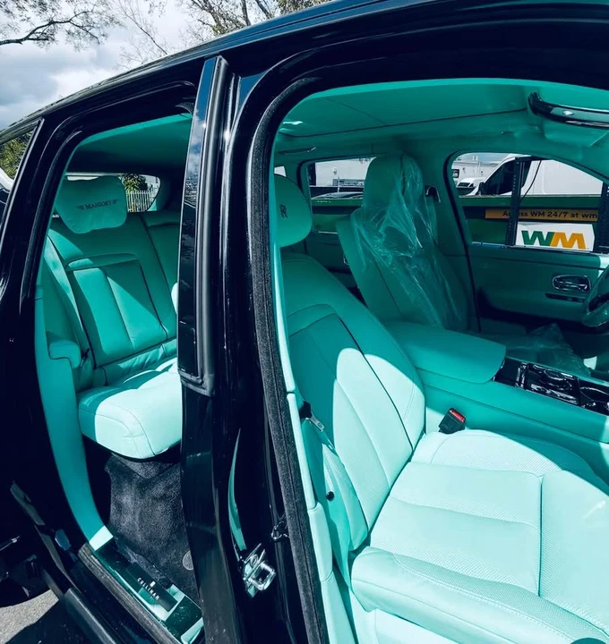 2023 Rolls-Royce Cullinan - Image 4 of 5