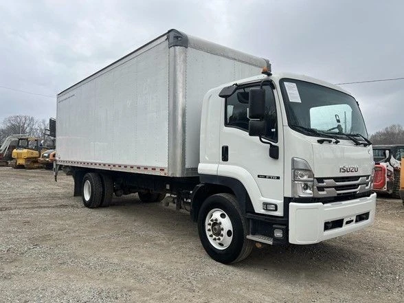 2023 Isuzu Elf - Image 2 of 31