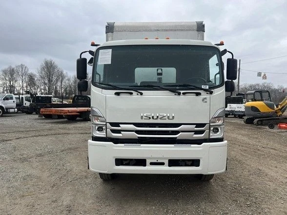 2023 Isuzu Elf - Image 3 of 31