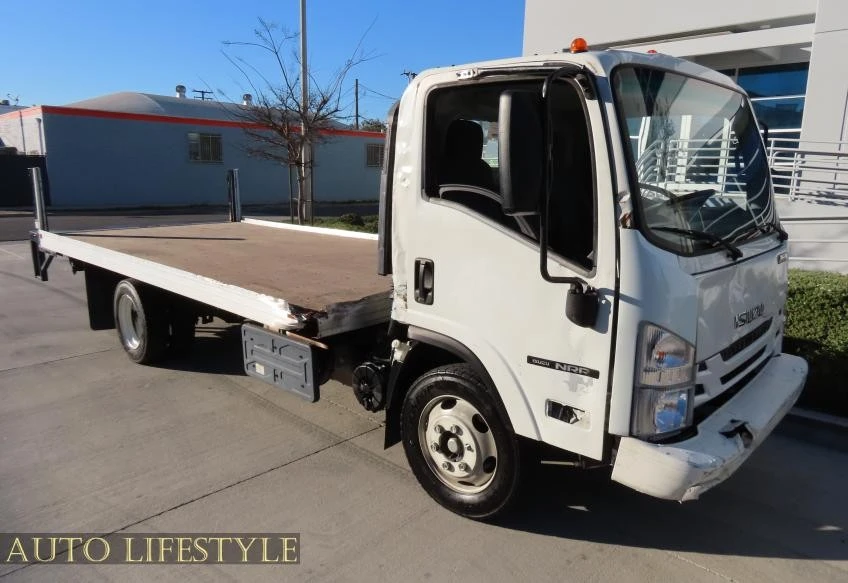 2023 Isuzu Elf - Image 4 of 21