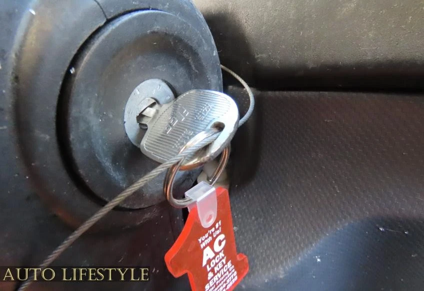 2023 Isuzu Elf - Image 7 of 21