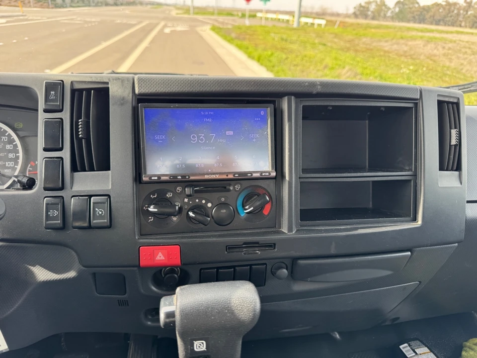 2023 Isuzu Elf - Image 14 of 14