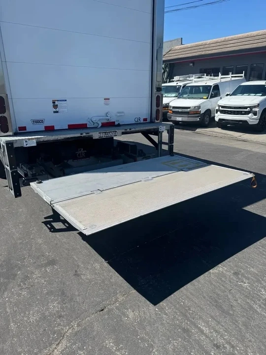 2023 Isuzu - Image 12 of 23