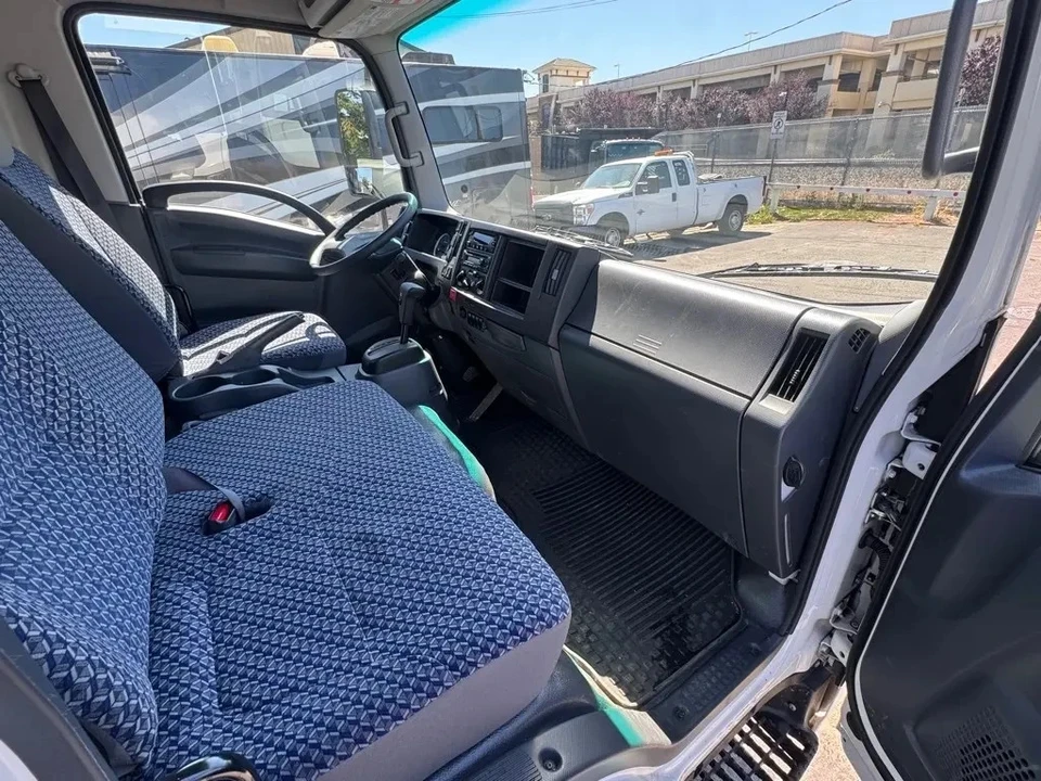 2023 Isuzu - Image 21 of 23