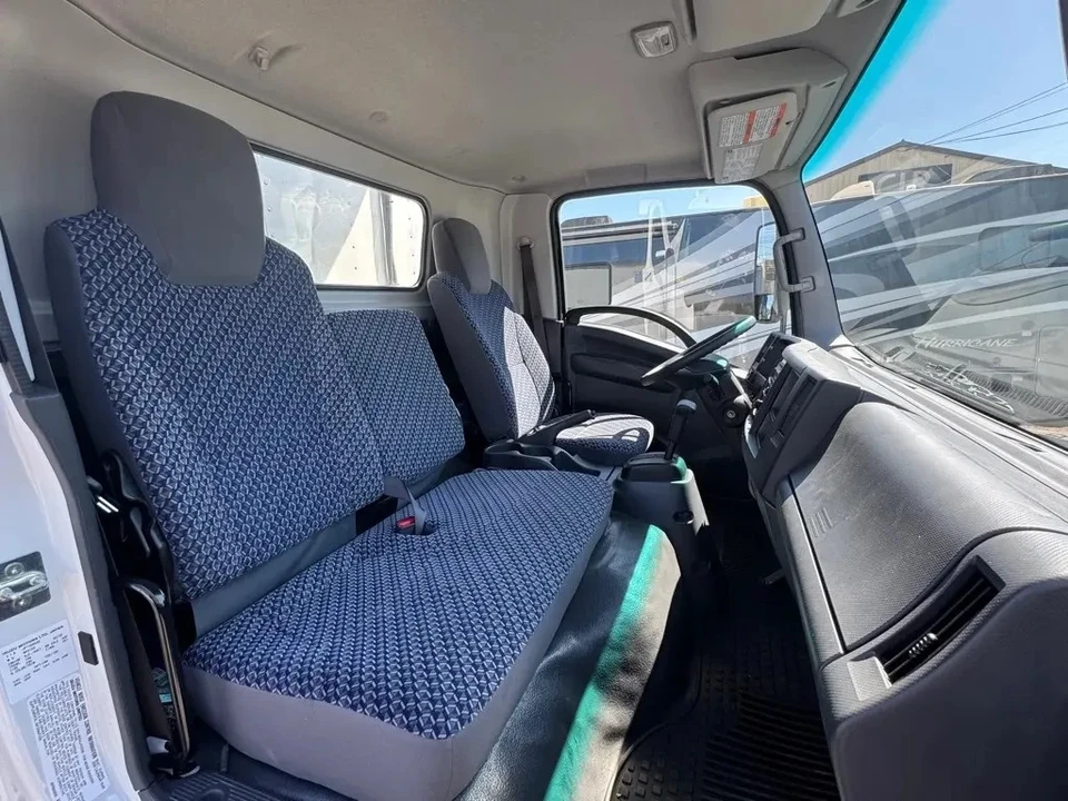 2023 Isuzu Elf - Image 21 of 21