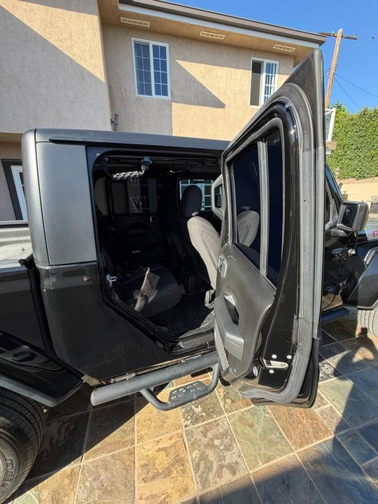 2023 Jeep JT Gladiator - Image 20 of 24