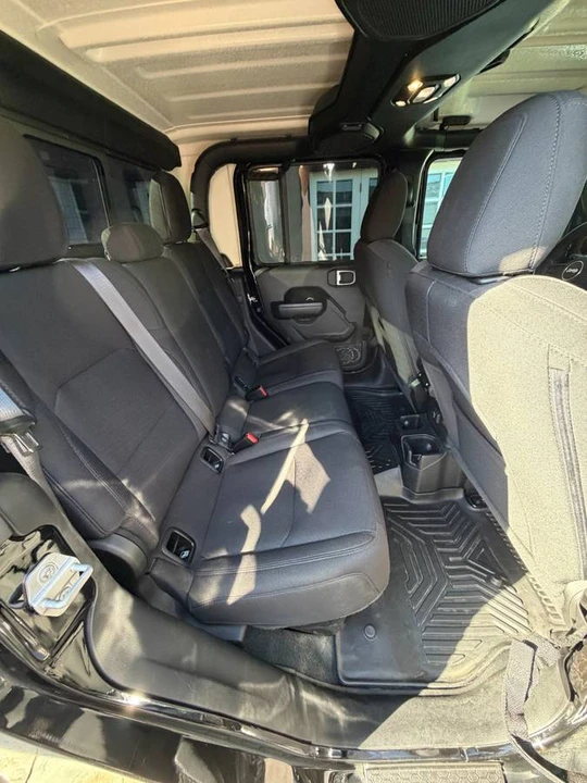 2023 Jeep JT Gladiator - Image 21 of 24