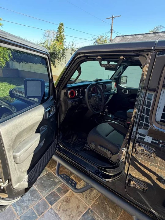 2023 Jeep JT Gladiator - Image 13 of 24