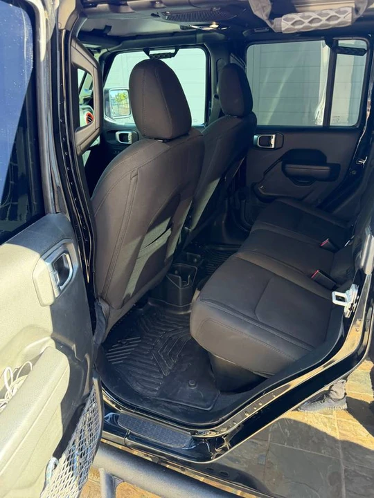 2023 Jeep JT Gladiator - Image 15 of 24