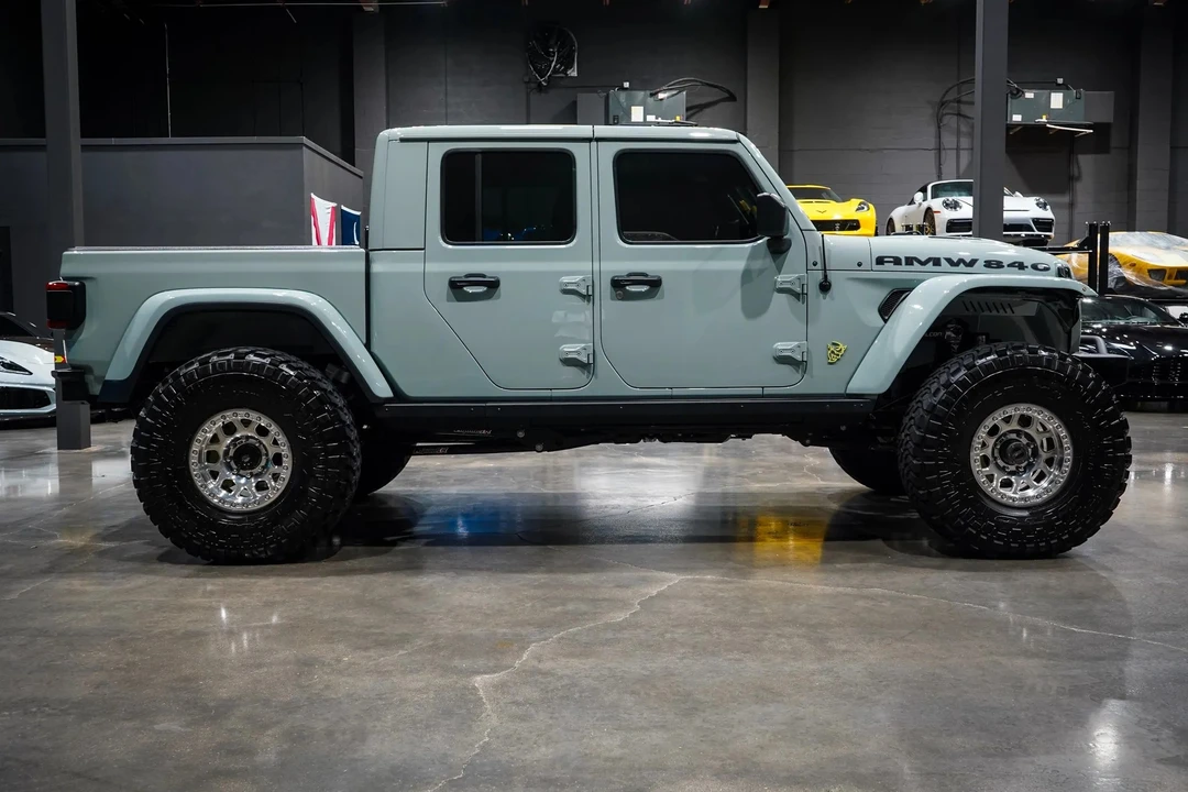 2023 Jeep JT Gladiator - Image 6 of 31