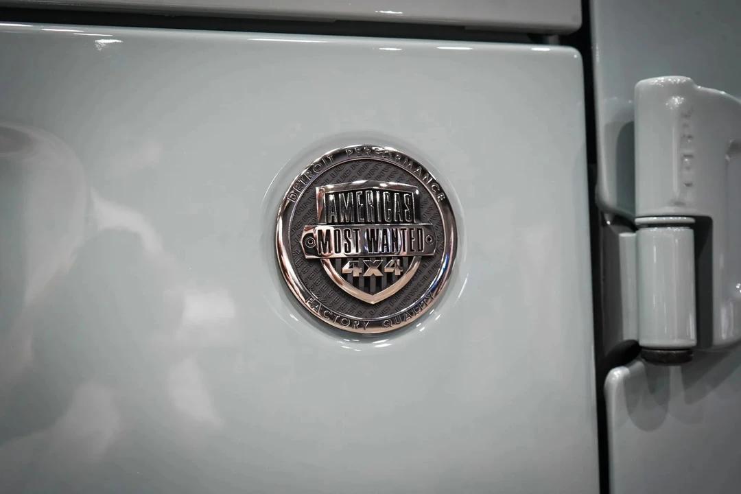 2023 Jeep JT Gladiator - Image 26 of 31