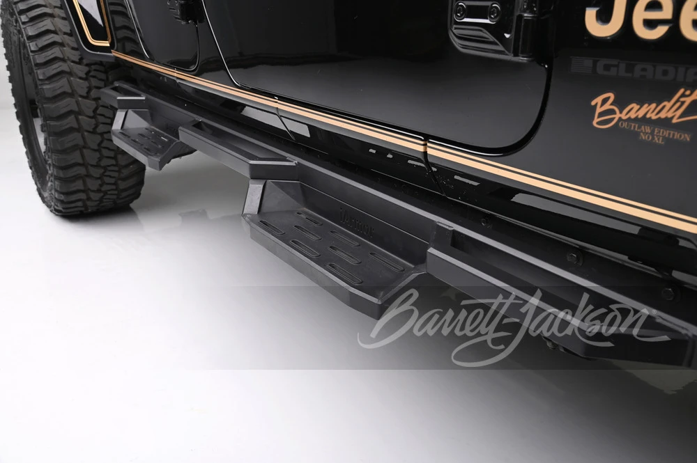 2023 Jeep JT Gladiator - Image 20 of 31