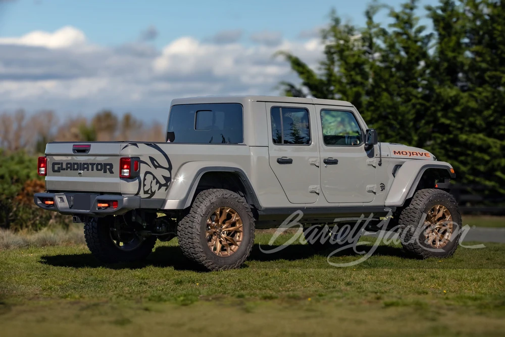 2023 Jeep JT Gladiator - Image 2 of 11