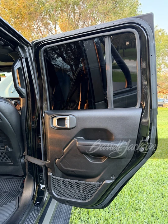 2023 Jeep JT Gladiator - Image 19 of 31