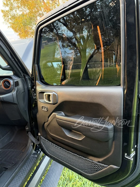 2023 Jeep JT Gladiator - Image 22 of 31