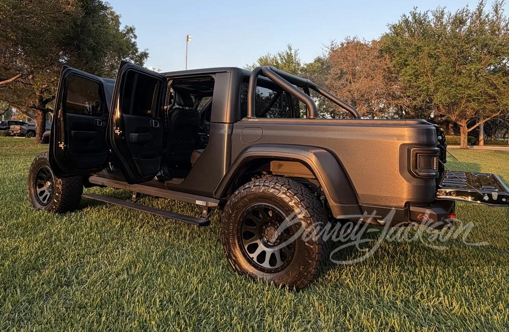 2023 Jeep JT Gladiator - Image 28 of 31