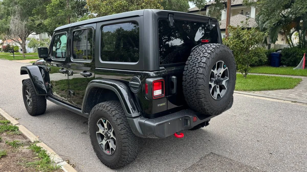 2023 Jeep JL Wrangler - Image 4 of 18
