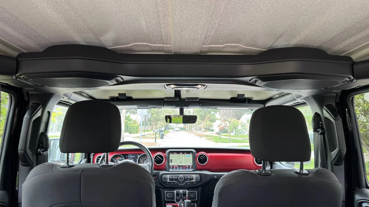 2023 Jeep JL Wrangler - Image 16 of 18