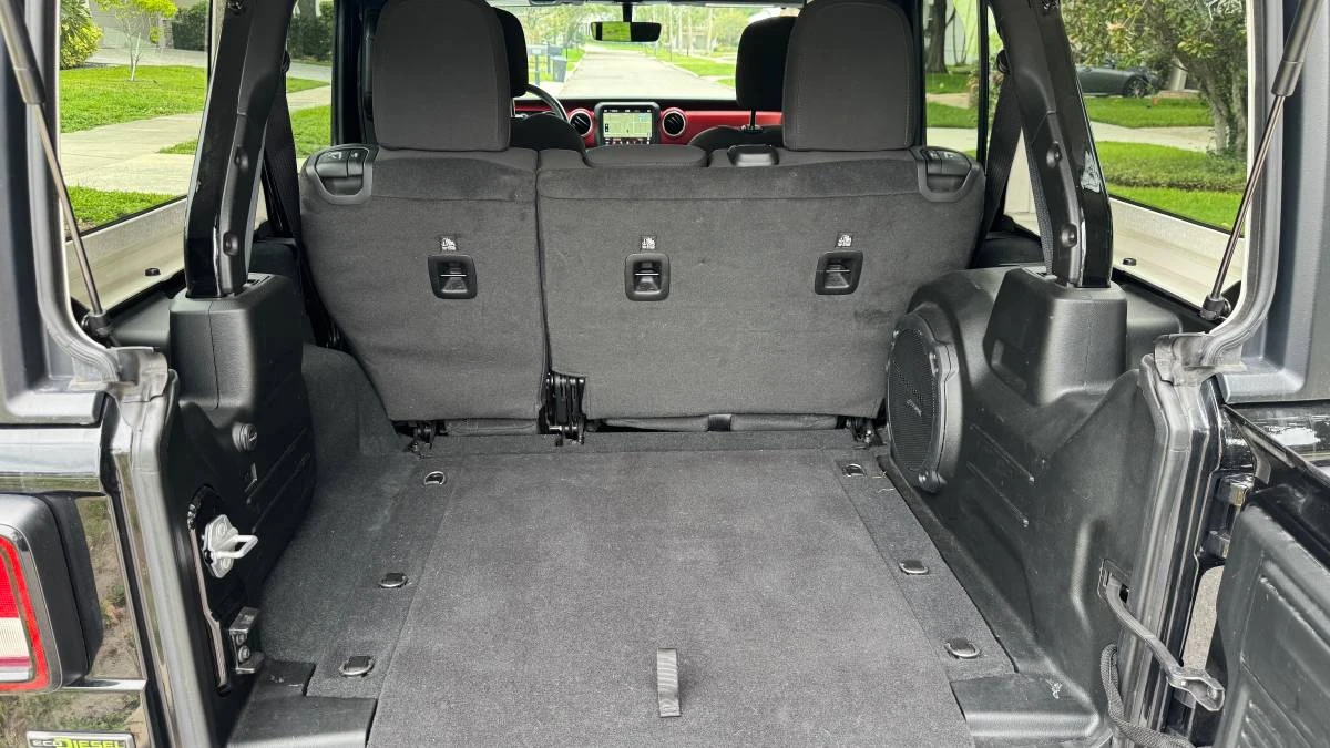 2023 Jeep JL Wrangler - Image 14 of 18