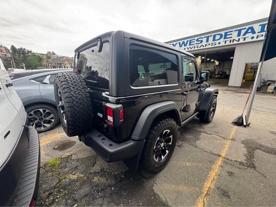 2023 Jeep JL Wrangler - Image 6 of 12