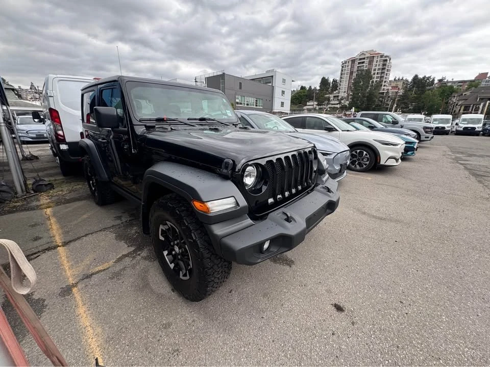 2023 Jeep JL Wrangler - Image 3 of 12