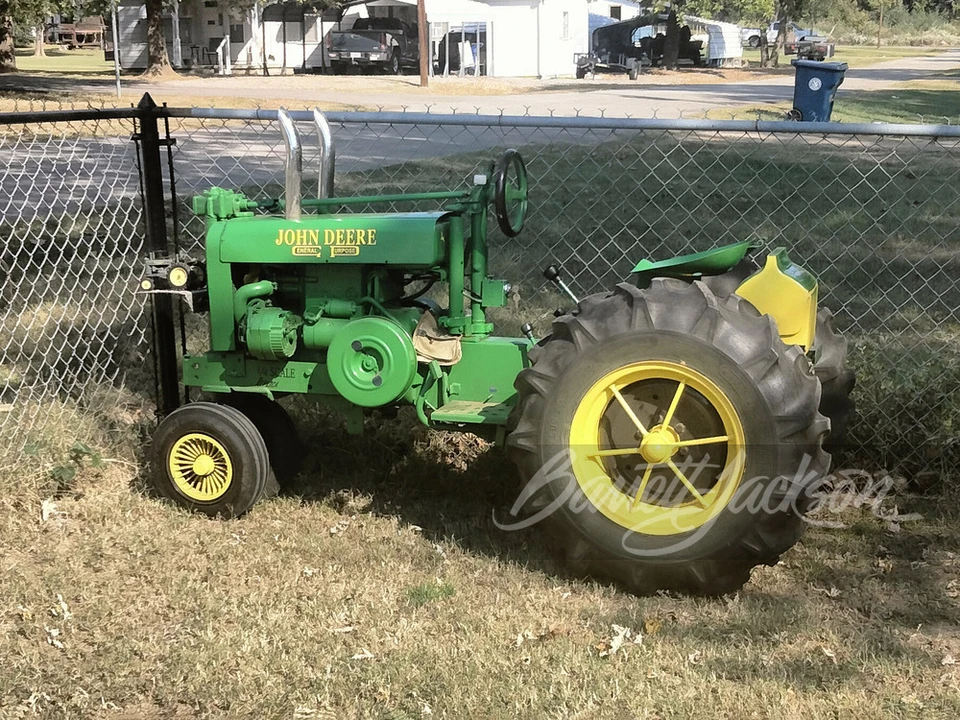 2023 John Deere - Image 2 of 3