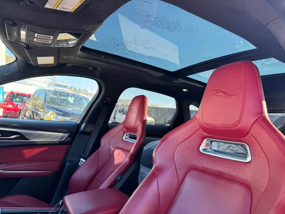 2023 Jaguar F-Pace - Image 8 of 15