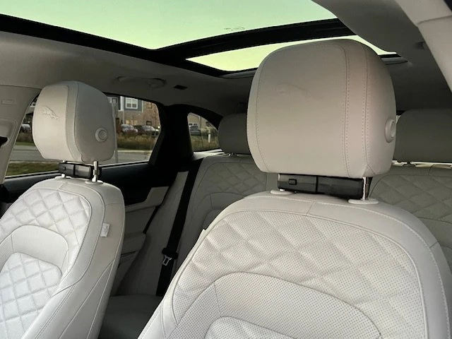 2023 Jaguar F-Pace - Image 5 of 20