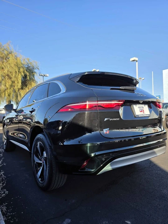 2023 Jaguar F-Pace - Image 5 of 8